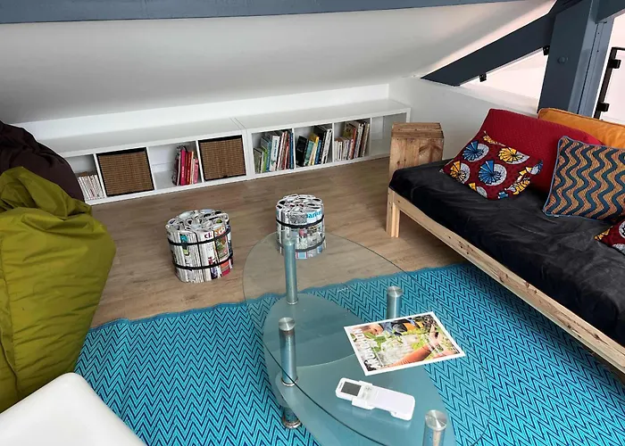 Maison Lumineuse Avec Jardin - Proche D'eyrac Et Commerces - Fr-1-420-133 度假居 *