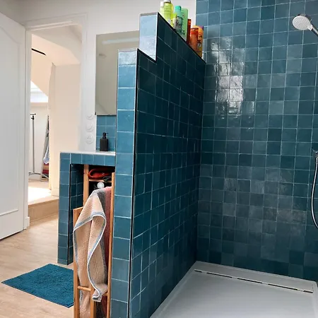 Maison Lumineuse Avec Jardin - Proche D'eyrac Et Commerces - Fr-1-420-133 *